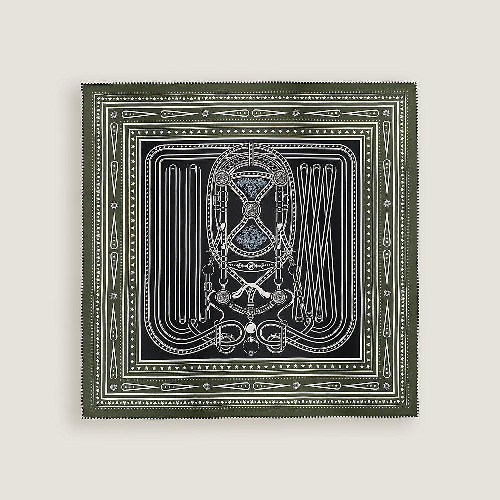 Grand Tralala bandana 55 - Black | Hermès Canada